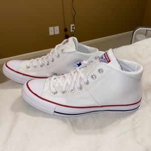 Women’s hightop converse, size 10